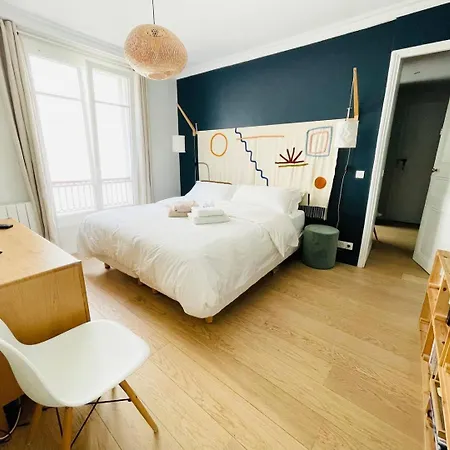Luxurious And Family Duplex 4bd With Incredible View Appartement Parijs